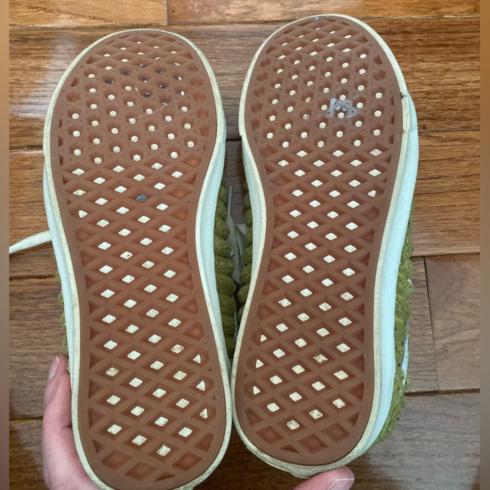Vans ComfyCush Old Skool Corduroy Sneakers Green White Women’s 7 - Picture 6 of 9